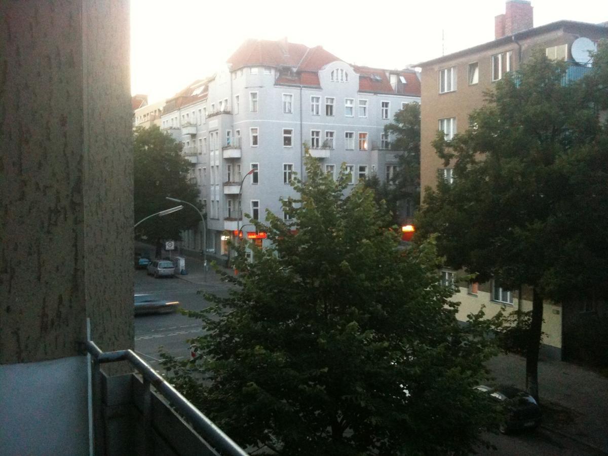 Kant Berlin Extérieur photo
